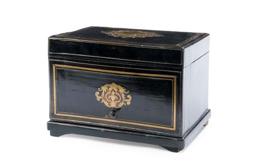 Caja purera Napoleón III, Francia, s. XIX. En madera ebon