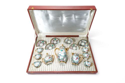 Juego de café y té para 6 servicios en porcelana de estilo 