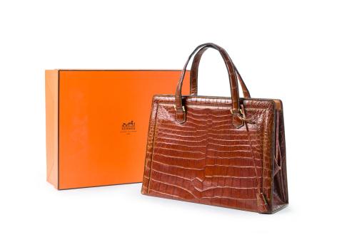 HERMÈS 