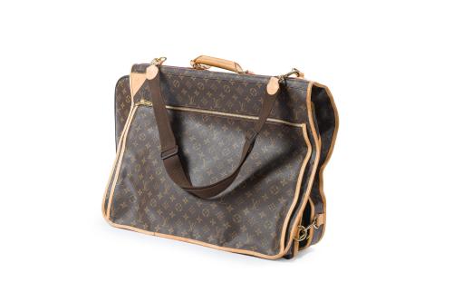PORTATRAJES DE LOUIS VUITTON