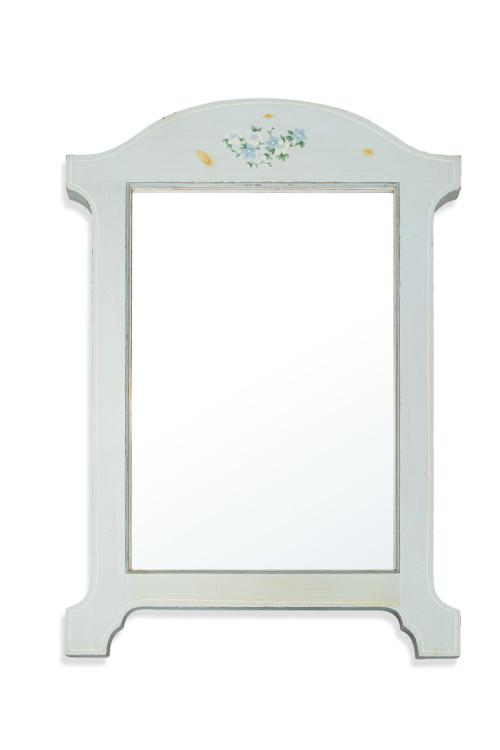 Dormitorio infantil en madera pintada con decoración de ram