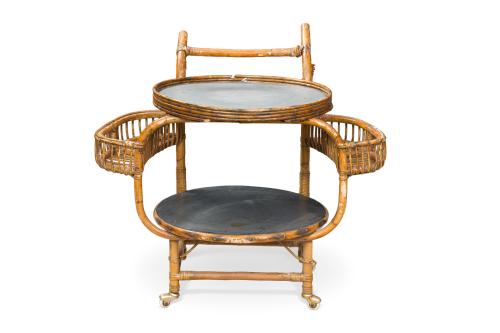 690   -  <p><span class="object_title">ROHAN <br/>Exclusivo conjunto de terraza en bambú formado por: dos sillones tipo "Enmanuelle", dos apoyapies, estantería, carrito de bebidas y lámpara. </span><br></p>
