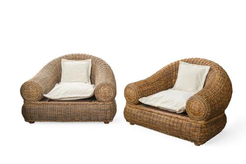 Conjunto de jardín en mimbre formado por: sofá, pareja de b