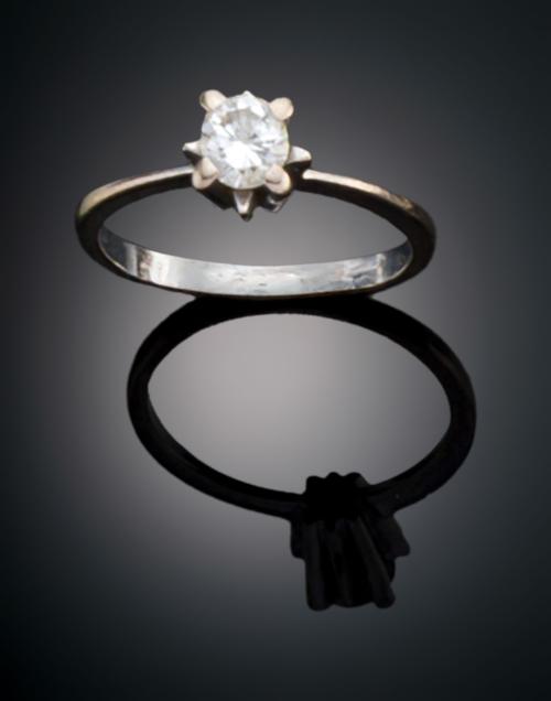 SOLITARIO CON DIAMANTE