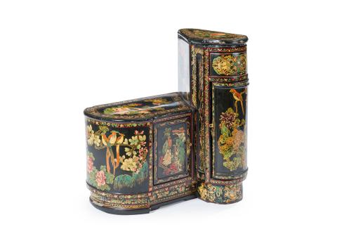 Original asiento de estilo oriental En madera lacada con 