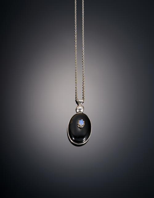 871   -  <p><span class="object_title">COLGANTE ONIX CON ÓPALO Y CADENA DE PLATA </span></p>