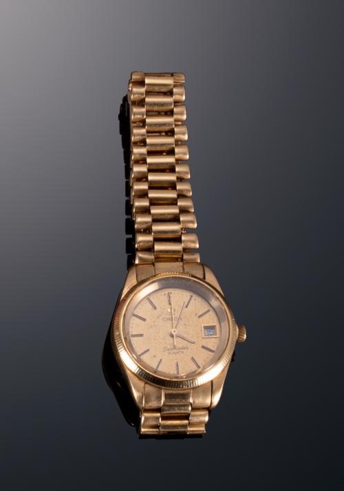 658   -  <p><span class="object_title">RELOJ OMEGA ORO</span></p>