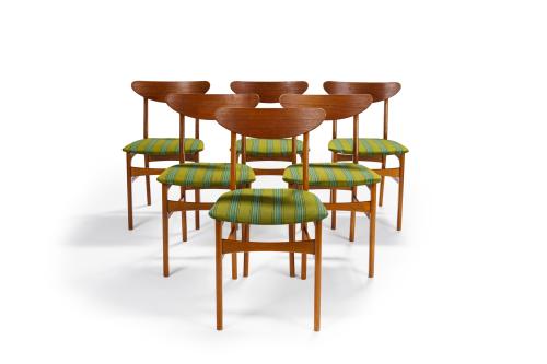 662   -  <p><span class="object_title">Juego de seis sillas en madera de teka con estructura en madera de haya. Años 60</span><br></p>