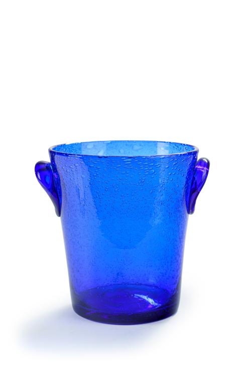 620 - <p><span class="object_title">LE VERRERIE DE BIOT-FRANCIA.<br/>Hielera en vidrio soplado con burbujas en color "persian blue". Con marcas: BIOT. Años 80.</span><br></p>