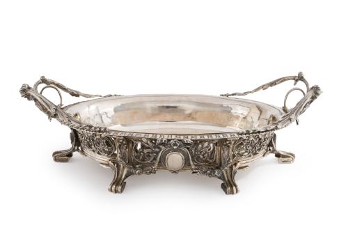 156   -  <p><span class="object_title">Gran centro en plata de ley 900.</span><br></p>