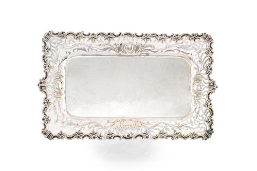 257   -  <p><span class="object_title">Original bandeja rectangular en plata de ley 925.</span><br></p>