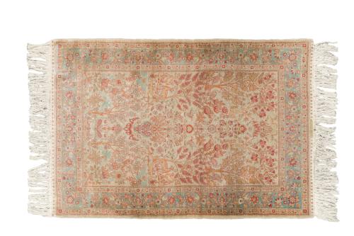 175   -  <p><span class="object_title">Exquisita alfombra persa en seda.</span><br></p>