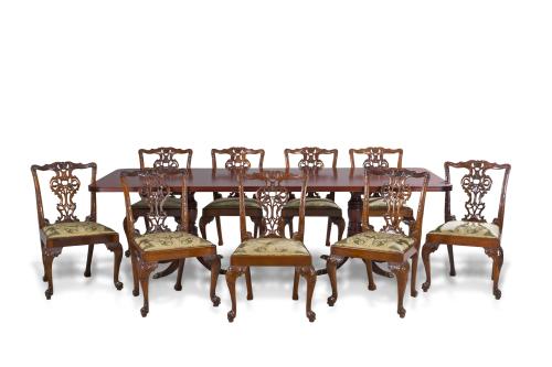 87   -  <p><span class="object_title">Importante comedor de estilo inglés. </span><br></p>