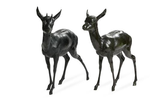 249   -  <p><span class="object_title">ESCUELA FRANCESA C. 1950 <br/>"Pareja de dic-dic"<br/>Esculturas en bronce pavonado.</span><br></p>