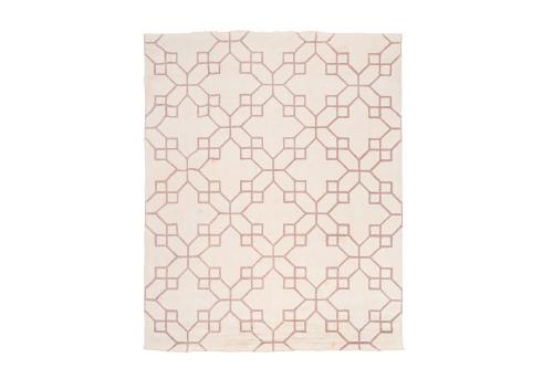 618   -  <p><span class="object_title">ANDREA STUYCK<br/>Gran alfombra en lana de diseño contemporáneo con decoración geométrica sobre campo color marfil.</span><br></p>