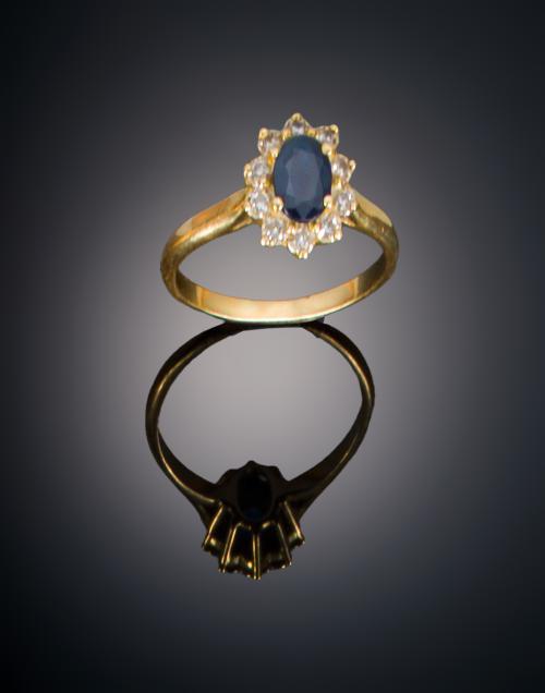 729   -  <p><span class="object_title">SORTIJA FLOR ZAFIRO Y DIAMANTES </span></p>