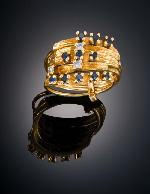 714   -  <p><span class="object_title">SORTIJA CINQUILLO ZAFIROS Y DIAMANTES </span></p>