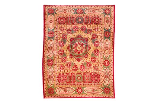 228   -  <p><span class="object_title">Alfombra egipcia Mamluk en lana con diseño geométrico en tonos beige y rojos. </span><br></p>