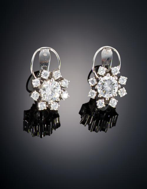 775   -  <p><span class="object_title">PENDIENTES ROSETÓN DIAMANTES </span></p>