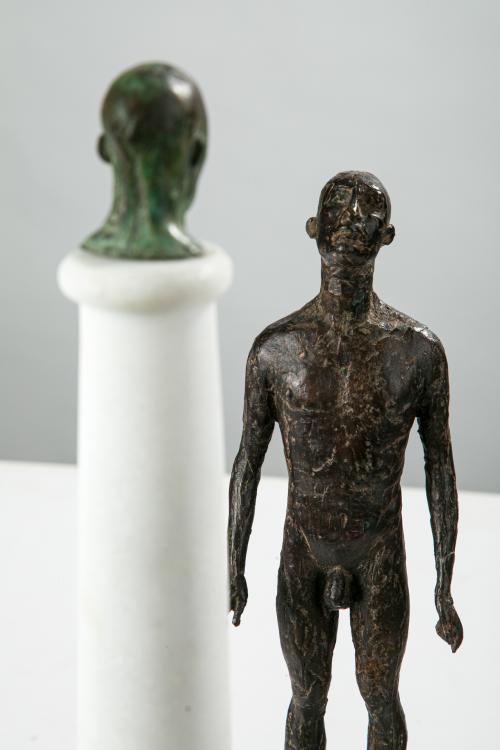 CARLOS MONTAÑO (Sevilla, 1956), Diálogo, Mármol, aluminio y