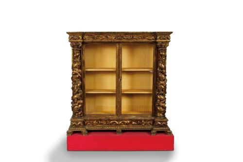 207   -  <p><span class="object_title">Mueble vitrina S. XVII y posterior.</span><br></p>
