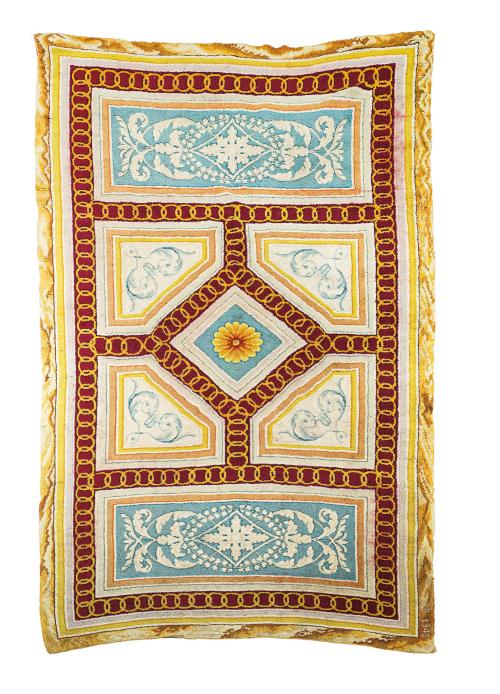 45   -  <p><span class="object_title">Gran alfombra en lana de nudo español de la Real Fábrica de Tapices, firmada y fechada en 1945.</span><br></p>