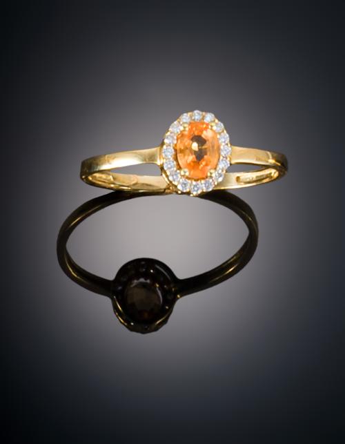 706   -  <p><span class="object_title">SORTIJA CON MORGANITA Y DIAMANTES</span></p>