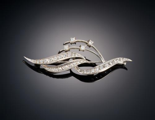 782   -  <p><span class="object_title">BROCHE RAMO AÑOS 70</span></p>