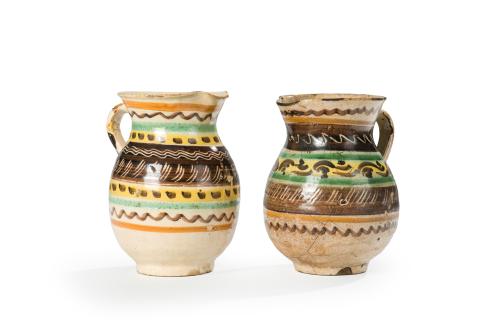 195   -  <p><span class="object_title">Pareja de jarras en cerámica de Puente del Arzobispo, Fin S. XVIII-Ppios S. XIX.<br/>"Serie de bandas concéntricas" <br/></span><br></p>