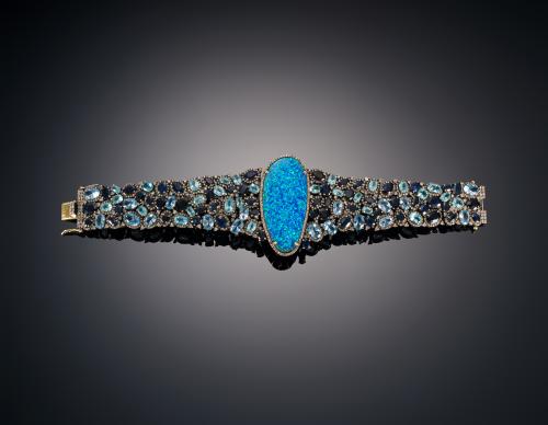 BRAZALETE CON ÓPALO, ZAFIROS, AGUAMARINAS Y DIAMANTES 