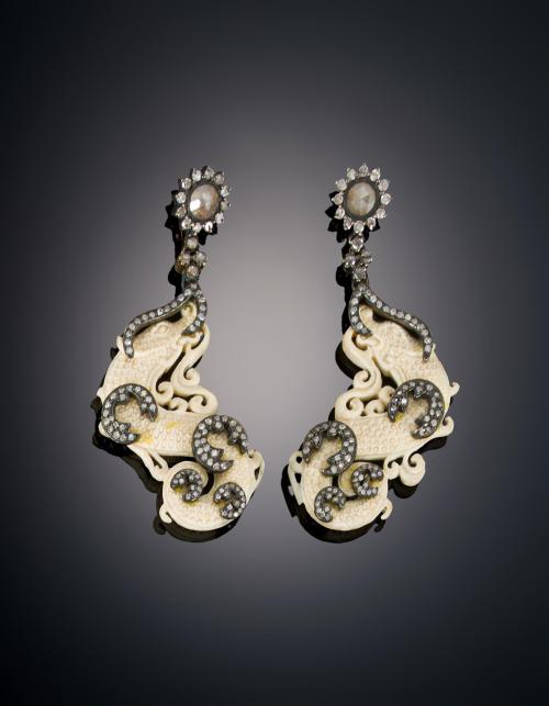 918   -  <p><span class="object_title">PENDIENTES LARGOS CON FORMA DE DRAGÓN </span></p>