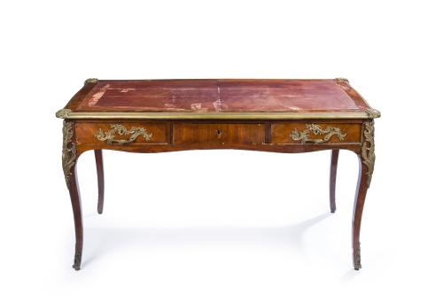 196 - <p><span class="object_title">"Bureau-plat" de estilo Luis XV, Francia, ff. S. XIX.</span><br></p>