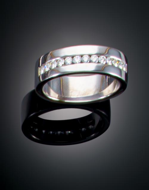 ALIANZA CON DIAMANTES 
