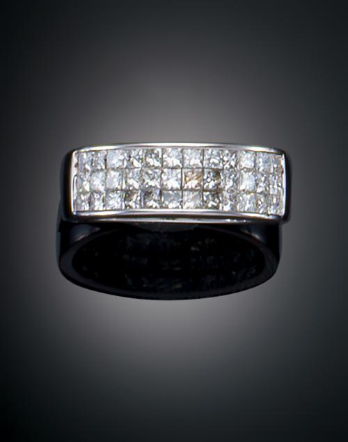 1097   -  <p><span class="object_title">SORTIJA CON PAVÉ DE DIAMANTES</span></p>