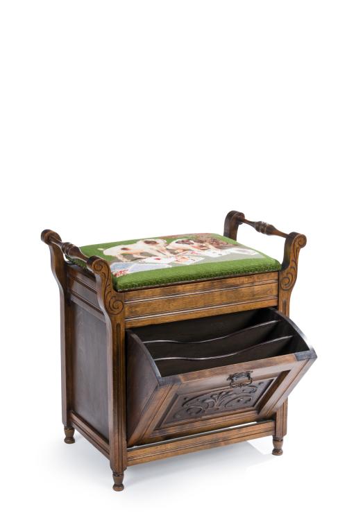 Mueble revistero en madera tallada. S. XX.Parte superior 