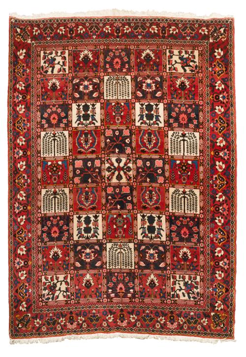 239 - <p><span class="object_title">Alfombra semántica Bakhtiari en lana. <br/>Decoración esquemática de elementos vegetales con diseño de ventanas.</span><br></p>