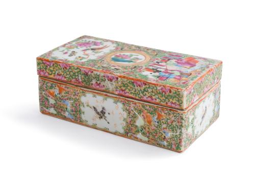 40   -  <p><span class="object_title">Caja en porcelana de Cantón, Familia Rosa, Dinastía Qing, S. XIX.</span><br></p>
