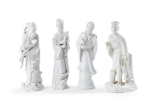 30 - <p><span class="object_title">Juego de cuatro figuras en porcelana Blanc de Chine, Primera mitad del S. XX.</span><br></p>