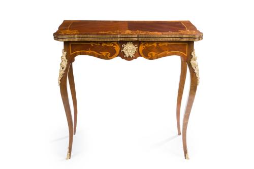 166   -  <p><span class="object_title">Mesa de juego estilo Luis XV.</span><br></p>
