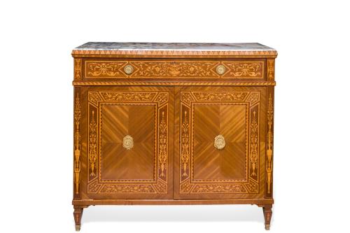 305   -  <p><span class="object_title">HERRAIZ <br/>Mueble bar de estilo neoclásico.</span><br></p>