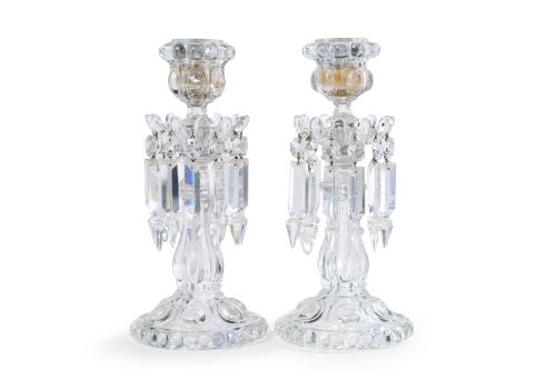 212 - <p><span class="object_title">BACCARAT<br/>Pareja de candeleros de cristal, Francia, S.XX.</span><br></p>