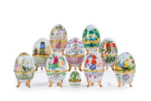 Lote formado por 9 huevos de Pascua y uno de menor tamaño e