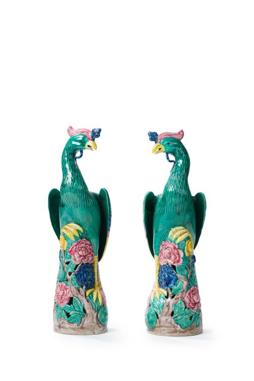 Pareja de aves del paraiso en porcelana china siguiendo mod