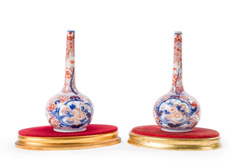 36   -  <p><span class="object_title">Pareja de botellas en porcelana Imari, Japón, S. XX. </span><br></p>
