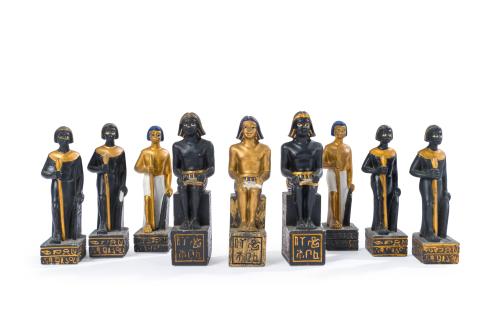 Conjunto de delicadas pequeñas figuras egipcias de diferent