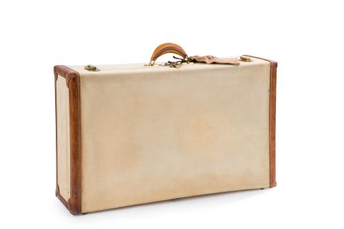 HERMES. Paris. Años 50-60.Maleta en tela y piel marrón. H