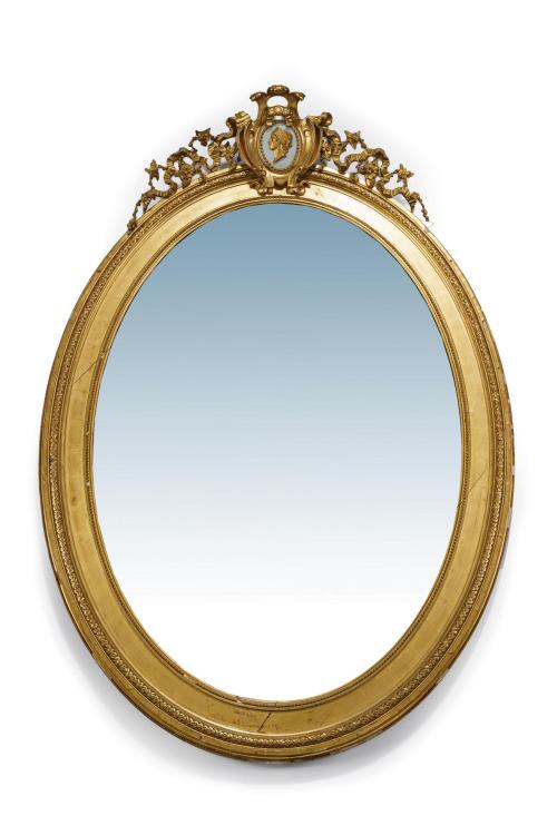 120   -  <p><span class="object_title">Gran espejo oval, S. XIX</span><br></p>