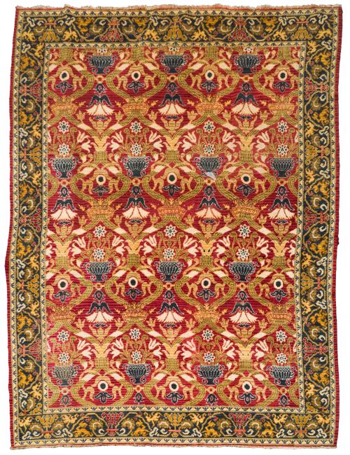 108 - <p><span class="object_title">Alfombra Cuenca en lana española, modelo ánforas, España, S. XX. <br/></span><br></p>