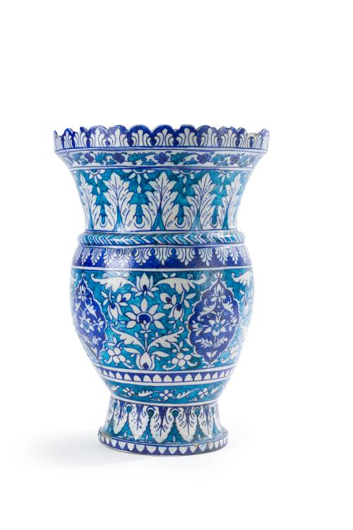 422   -  <p><span class="object_title">Vasija en cerámica de Iznic. Turquía, S. XIX.</span><br></p>