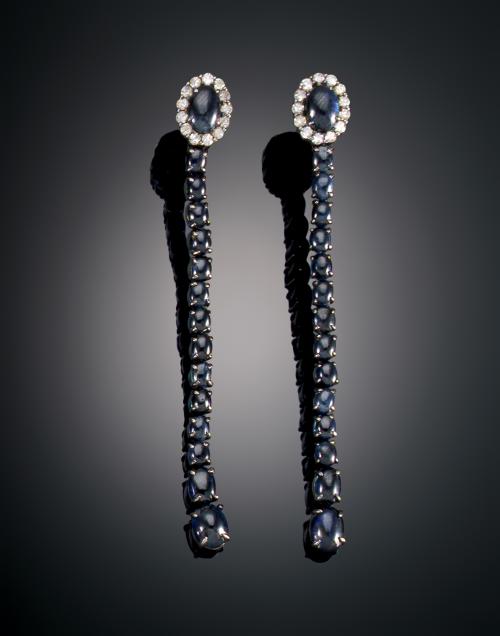1177   -  <p><span class="object_title">PENDIENTES LARGOS CON ZAFIROS Y DIAMANTES </span></p>